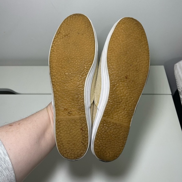 Ked’s women’s gold metallic vintage 90’s glitter tie up sneakers in 7 - Picture 7 of 7